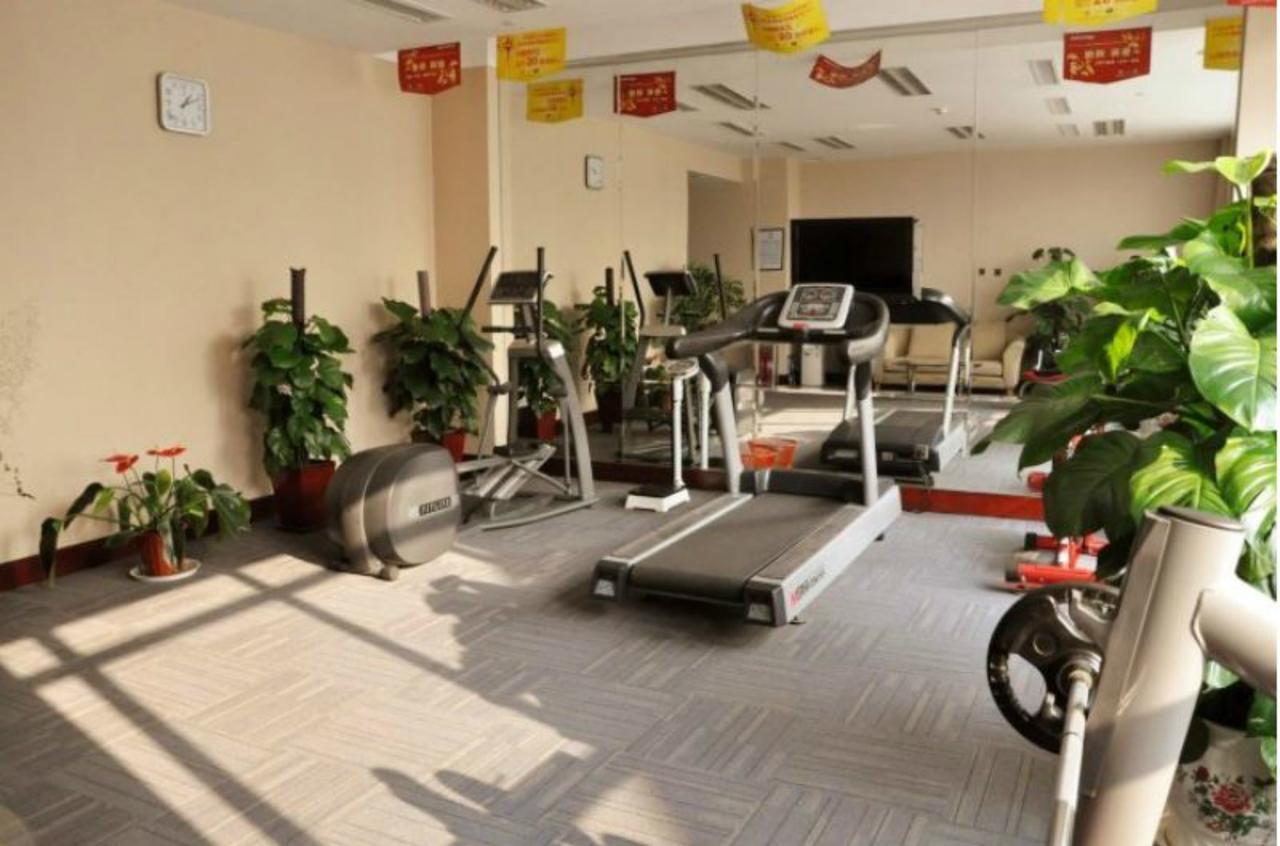 Inzone Garland Hotel Цзінань Екстер'єр фото