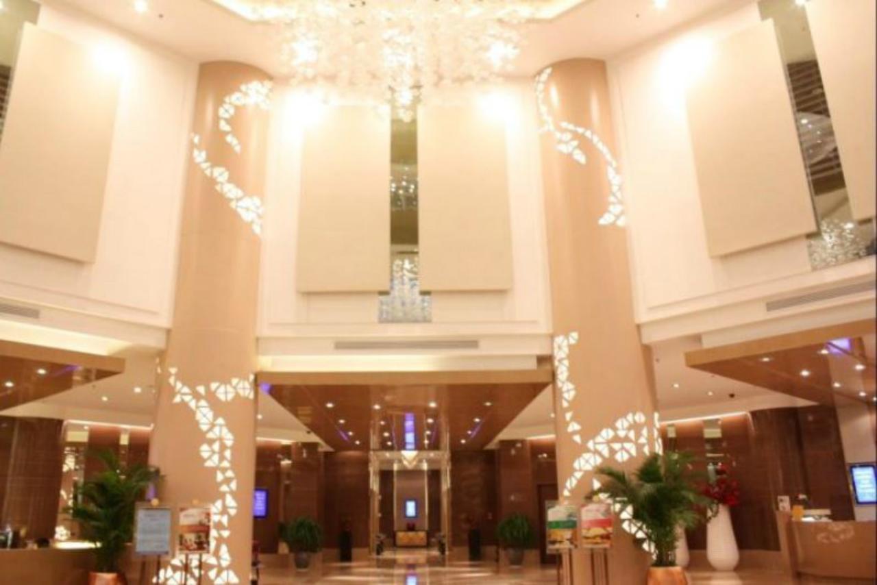 Inzone Garland Hotel Цзінань Екстер'єр фото